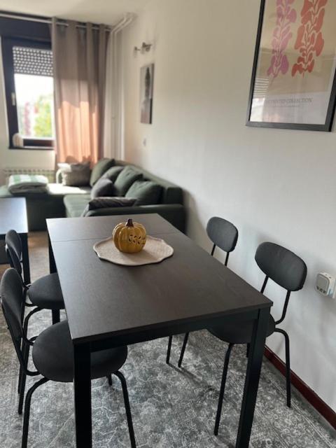 Rita Apartment-Free Parking&Wifi Zagreb Exteriör bild